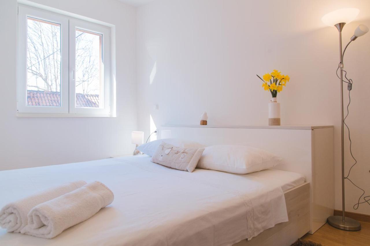 City Center Lux Apartment "Tonci" Омиш Экстерьер фото